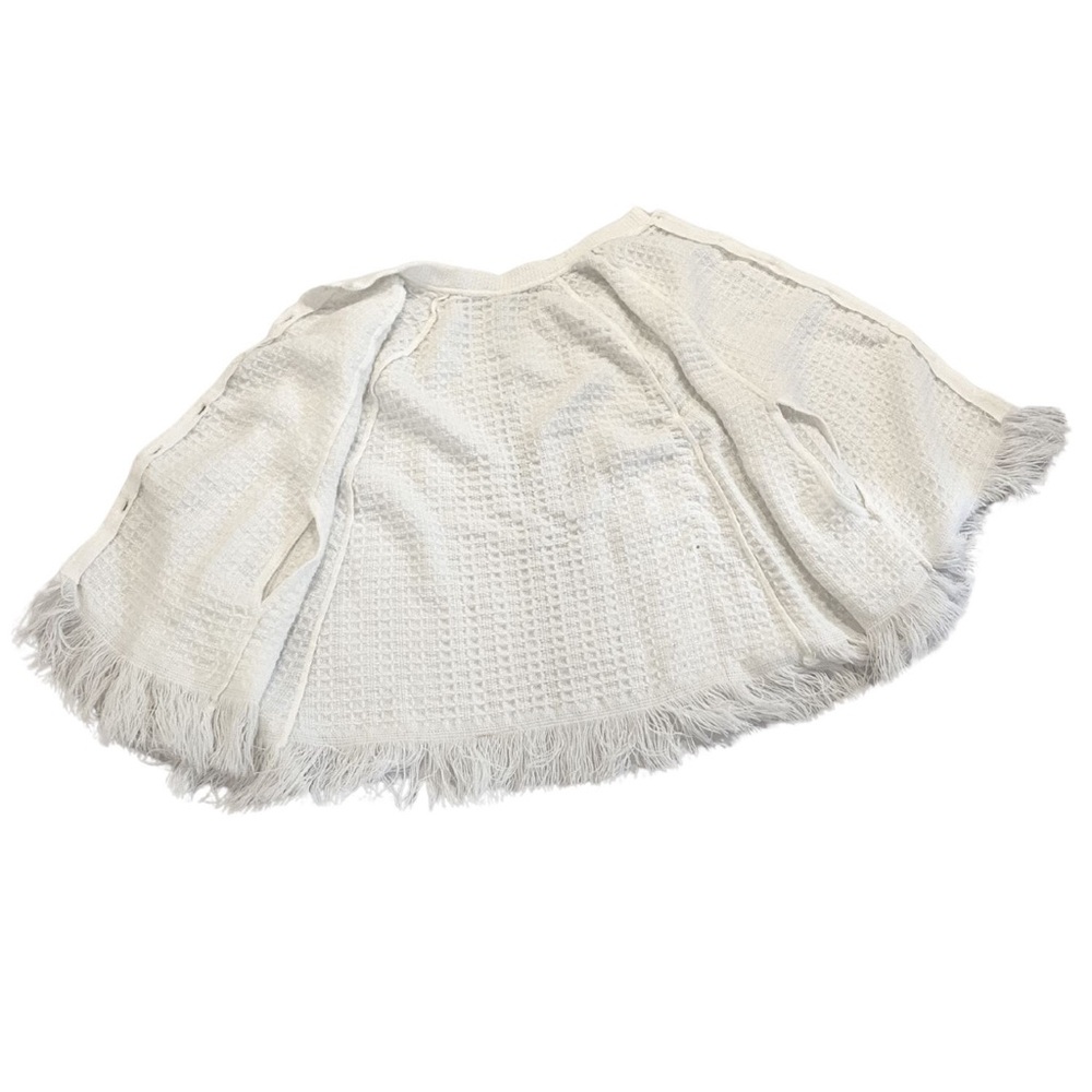 Vintage White Knit Poncho Cape Wedding Fringe Boho Bohemian Hippie Button Up - Picture 12 of 12